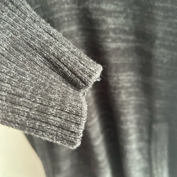 H&M L.O.G.G. dark Grey Hooded Cotton 3/4” Button Up Sweater Hoodie Small - Picture 8 of 11